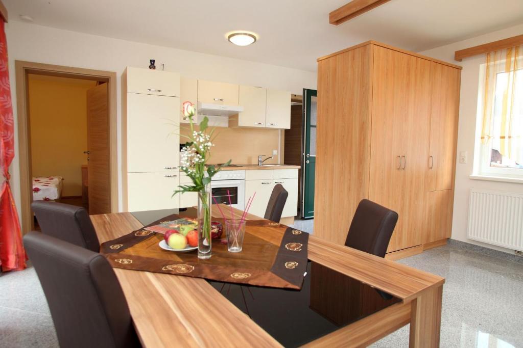 Apartmenthaus Franz Kleindienst Deutschlandsberg Rum bild